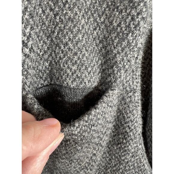 Todd & Duncan Women’s Scottish Cashmere Cardigan Size S Gray Luxurious Minimal - Picture 6 of 11